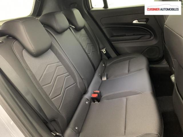 Jeep Avenger image 2