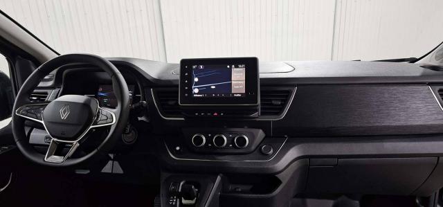 Renault Trafic image 1