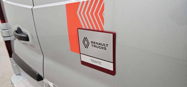 Renault Trafic image 1
