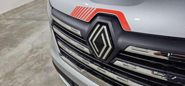 Renault Trafic image 2