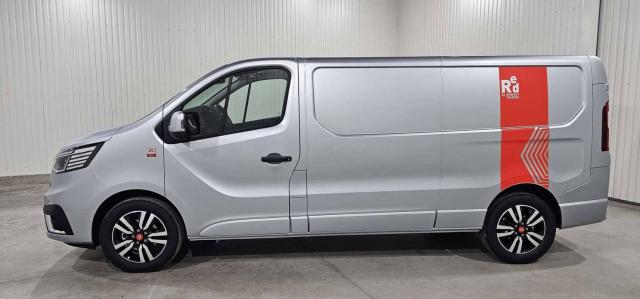 Renault Trafic image 2