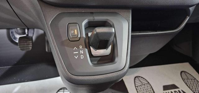 Renault Trafic image 9