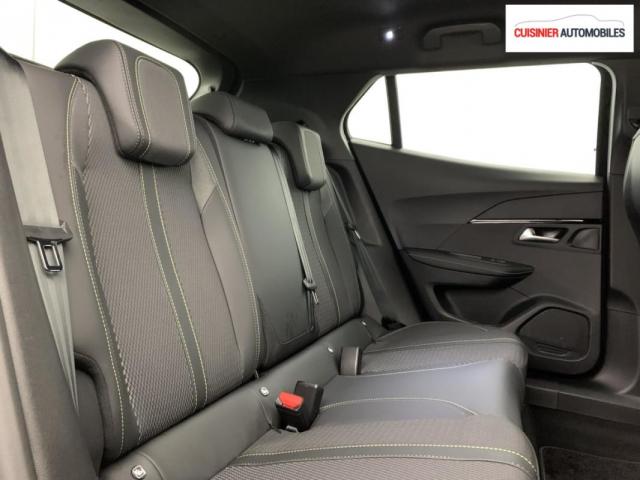 Peugeot 2008 image 7