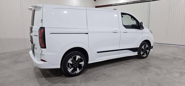 Ford Transit Custom image 7