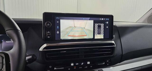 Peugeot Traveller image 6