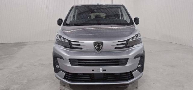 Peugeot Traveller image 6