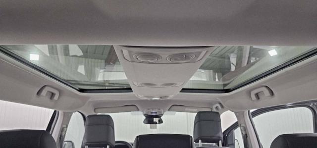 Peugeot Traveller image 6