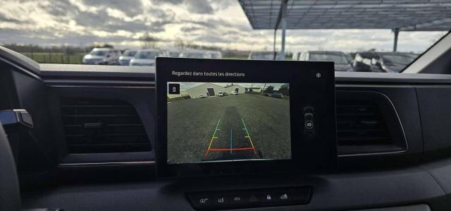 Renault Master image 2