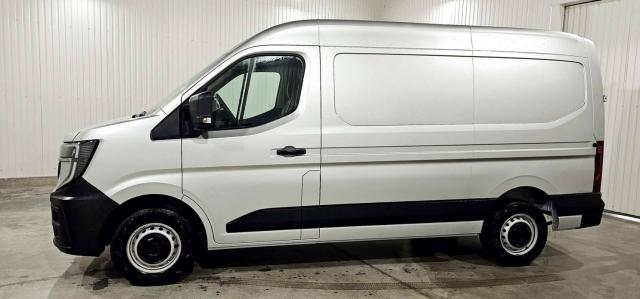 Renault Master image 2