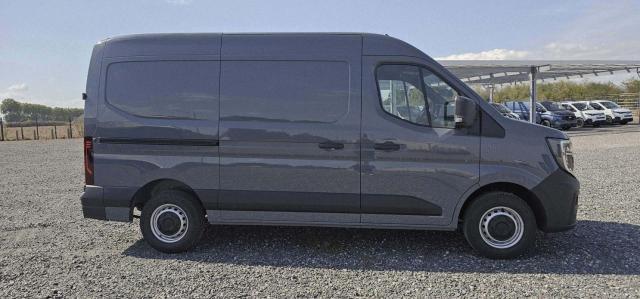 Renault Master image 1