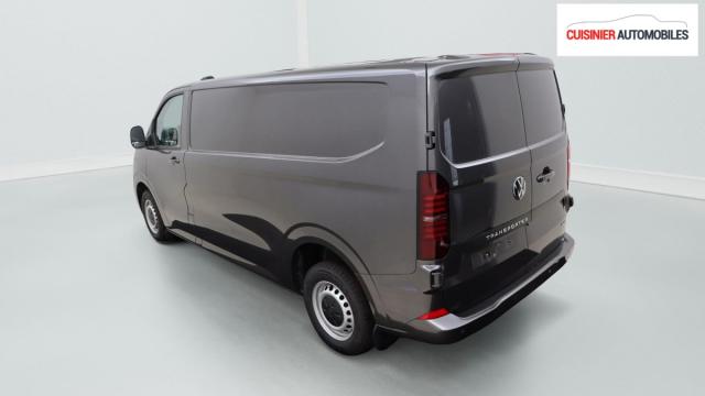 Volkswagen Transporter image 9