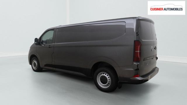 Volkswagen Transporter image 8
