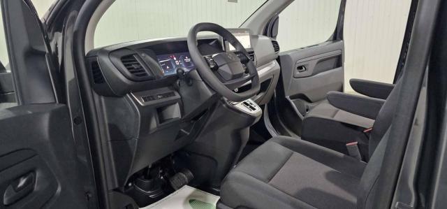 Citroen Jumpy image 2