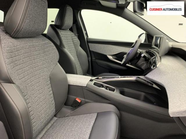 Peugeot 5008 image 8