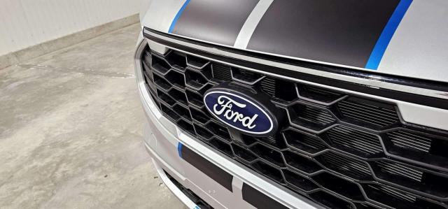 Ford Transit Custom image 5