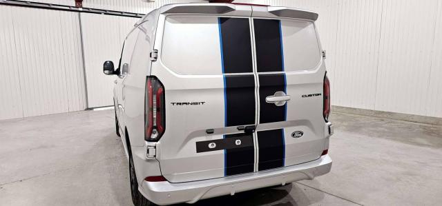 Ford Transit Custom image 2