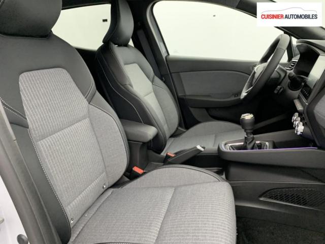 Renault Clio image 8