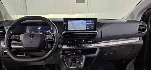 Peugeot Traveller image 6