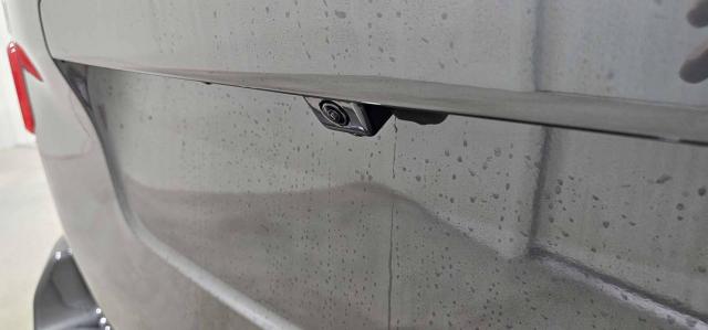 Peugeot Traveller image 1