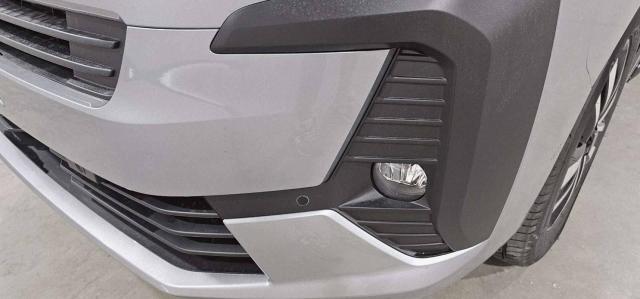 Peugeot Traveller image 9