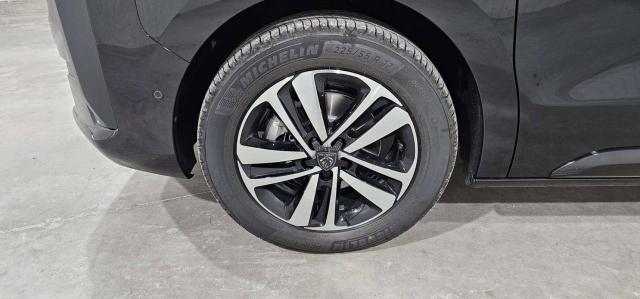 Peugeot Traveller image 9