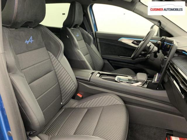 Renault Austral image 9