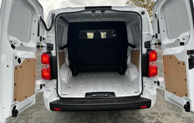 Citroen Jumpy image 2