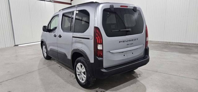 Peugeot Rifter image 9