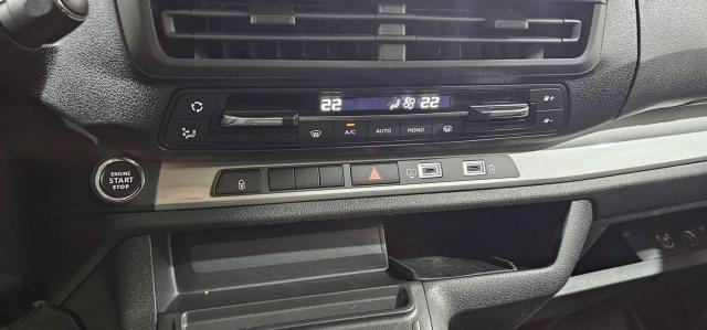 Citroen Jumpy image 3