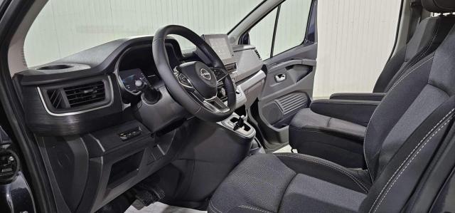 Nissan Primastar image 9