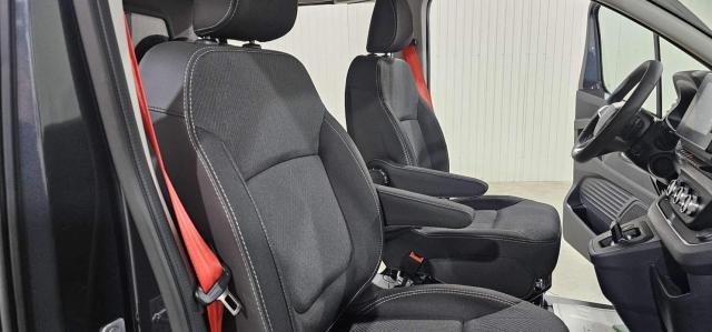 Renault Trafic image 4