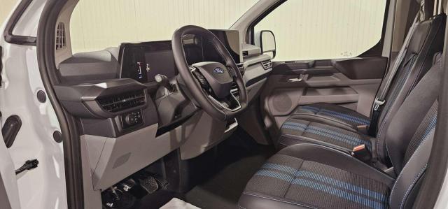 Ford Transit Custom image 5