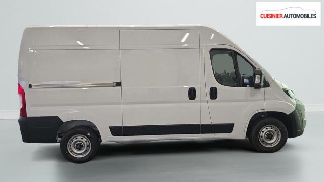 Peugeot Boxer image 2