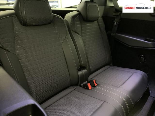 Peugeot 5008 image 3