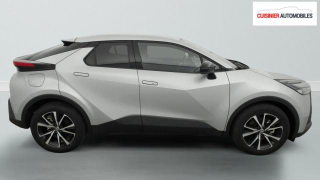 Toyota C-Hr image 8