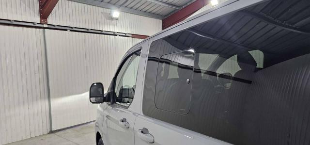 Ford Transit Custom image 3