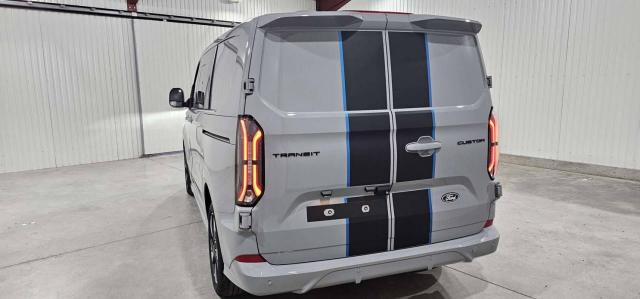 Ford Transit Custom image 7