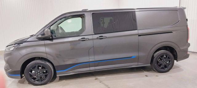 Ford Transit Custom image 3