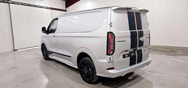 Ford Transit Custom image 4