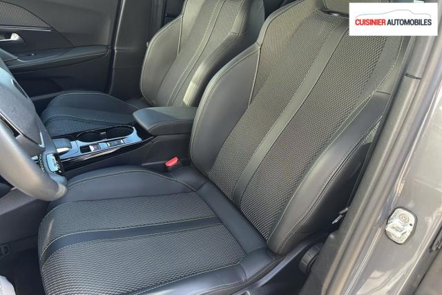 Peugeot 2008 image 3