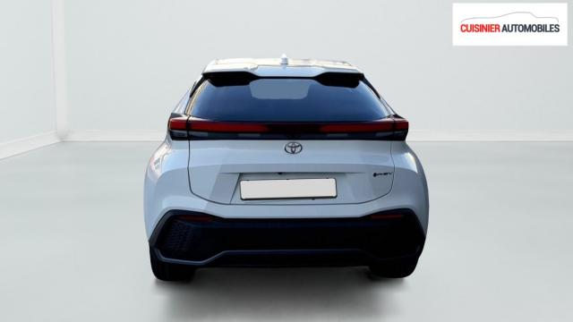 Toyota C-Hr image 1