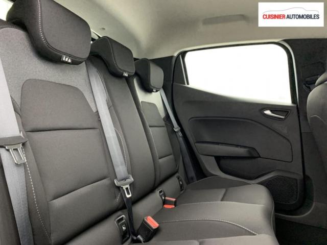 Renault Clio image 2