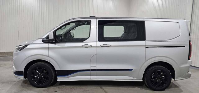Ford Transit Custom image 2