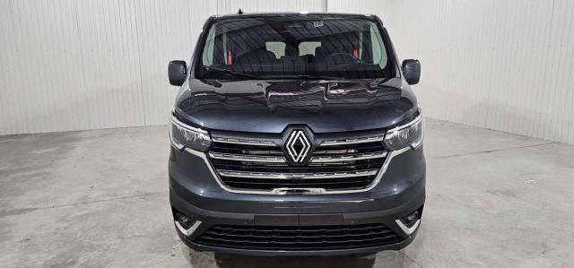 Renault Trafic image 2