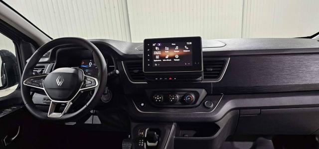 Renault Trafic image 2