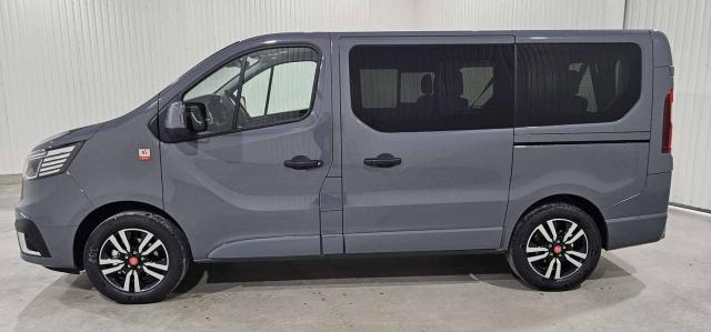 Renault Trafic image 8
