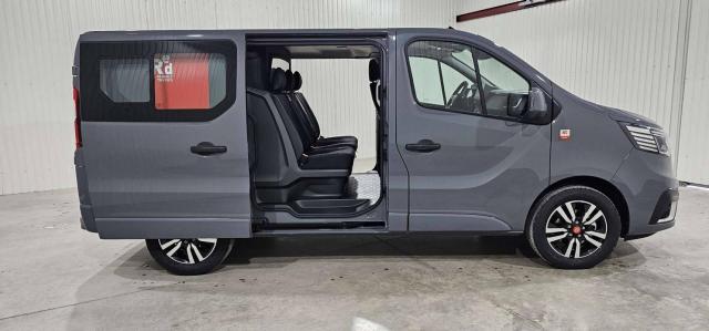 Renault Trafic image 8
