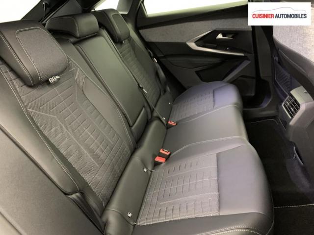 Peugeot 3008 image 2