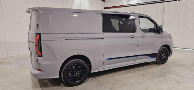 Ford Transit Custom image 9