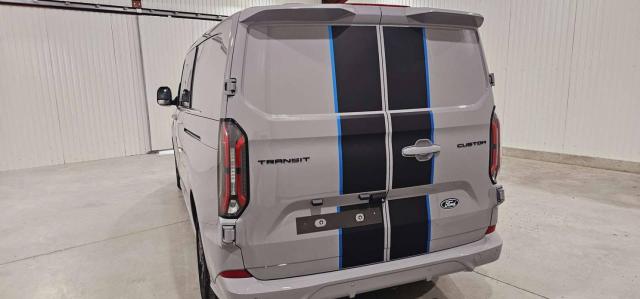 Ford Transit Custom image 7